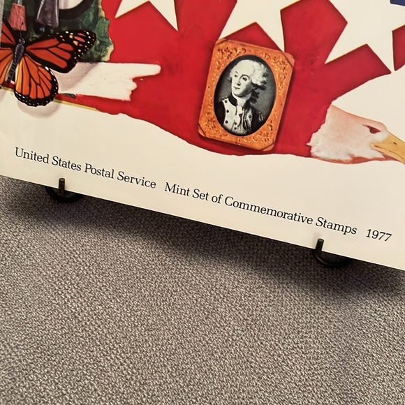 USPS 1977 Stamp Album Mint Set of Commemorative Stamps 27 Unmarked Stamps - Picture 3 of 9